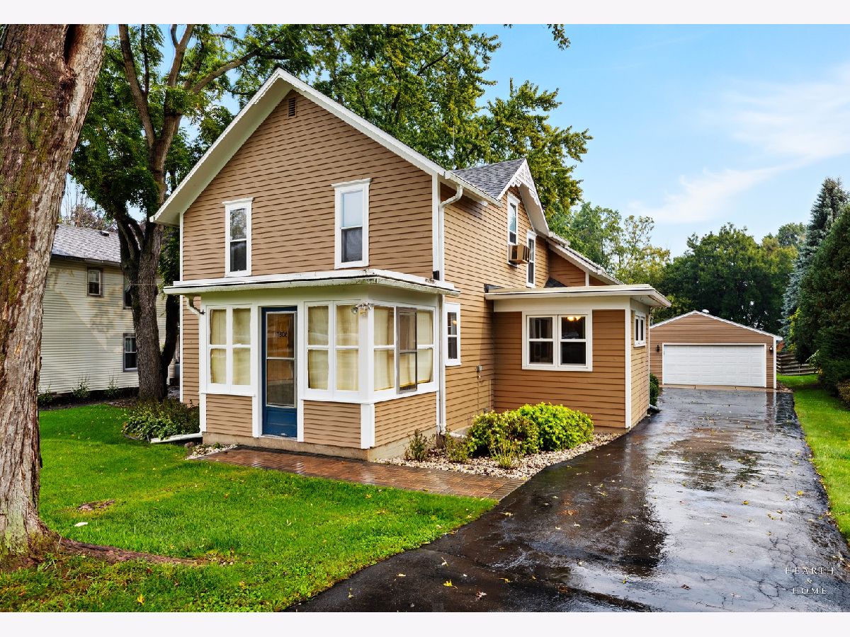  For Sale Hebron Illinois, 11806 Maple Avenue