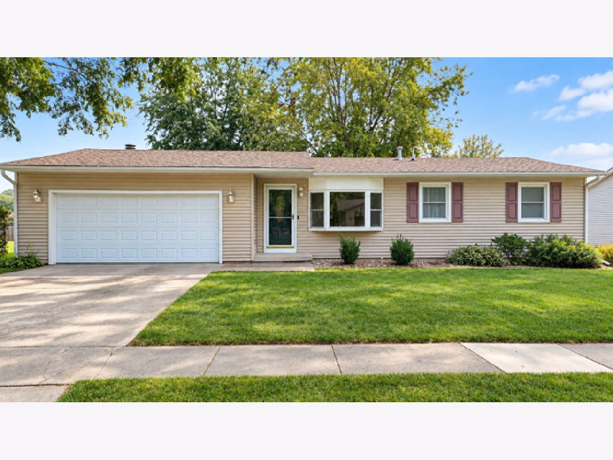  For Sale Mahomet Illinois, 1102 Center Street