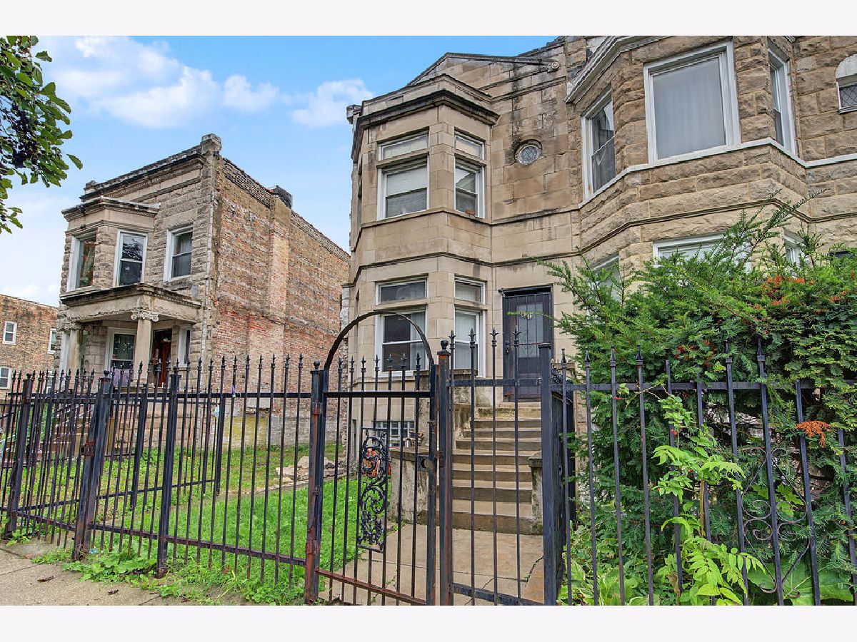  For Sale Chicago Illinois, 3621 Lexington Street