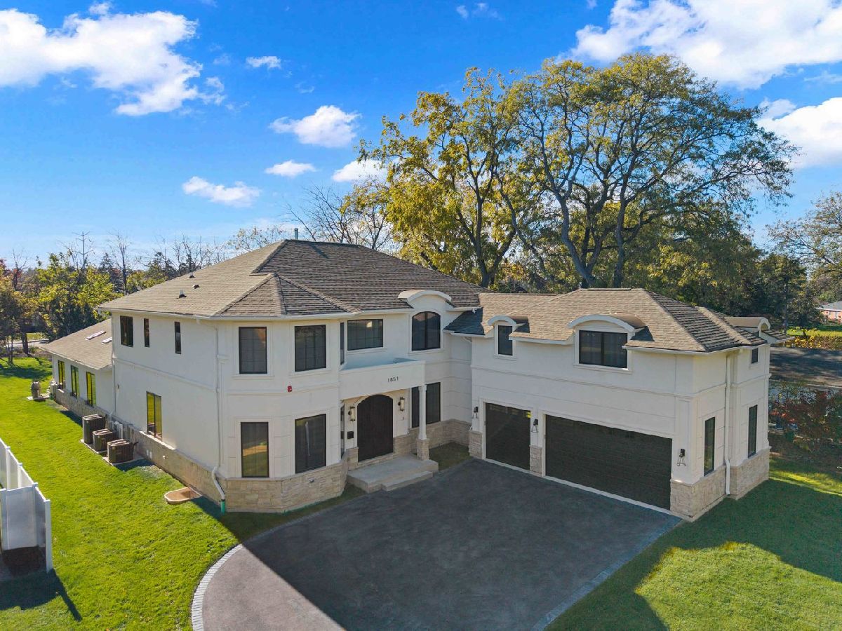  Sold Northbrook Illinois, 1851 Oakwood