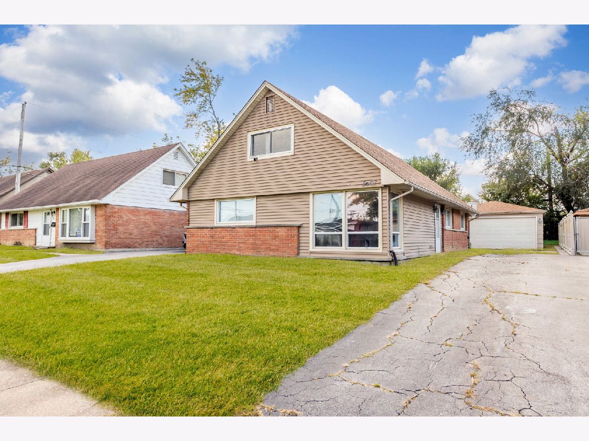  For Sale Country Club Hills Illinois, 3907 167th Place