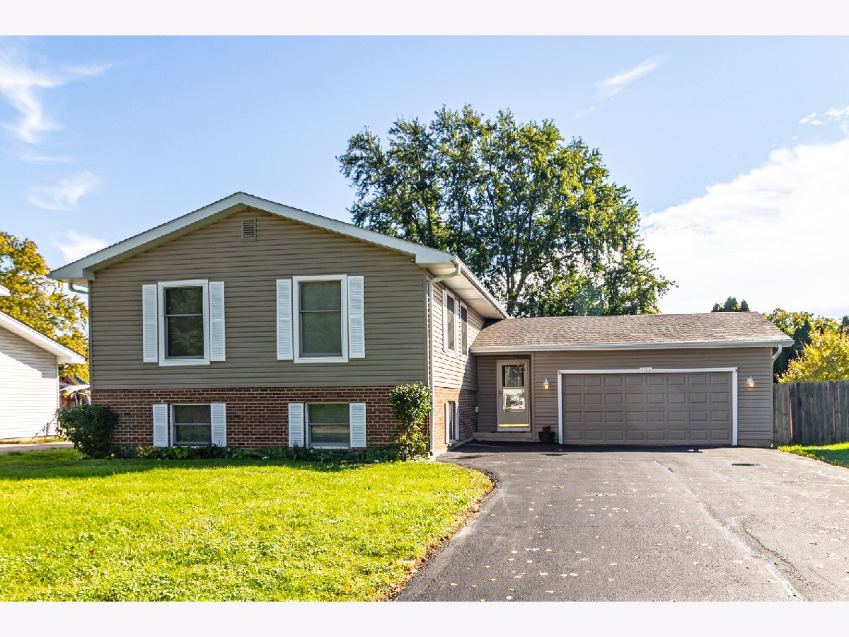  For Sale Lindenhurst Illinois, 103 Hickory Drive