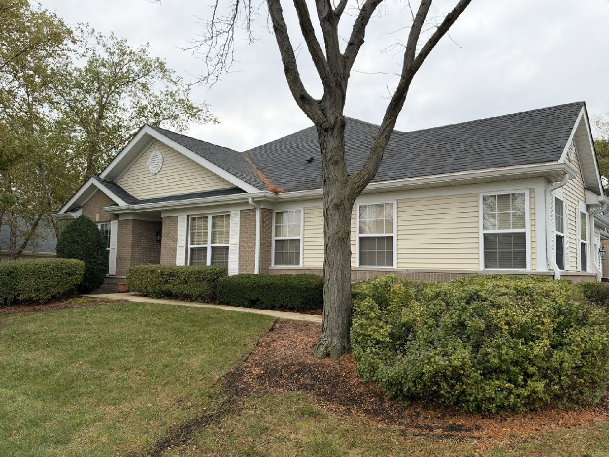 Townhomes & Condos & Homes For Sale Carillon Plainfield Illinois