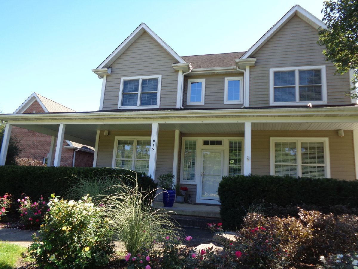  For Sale Mchenry Illinois, 1915 Cobblestone Lane