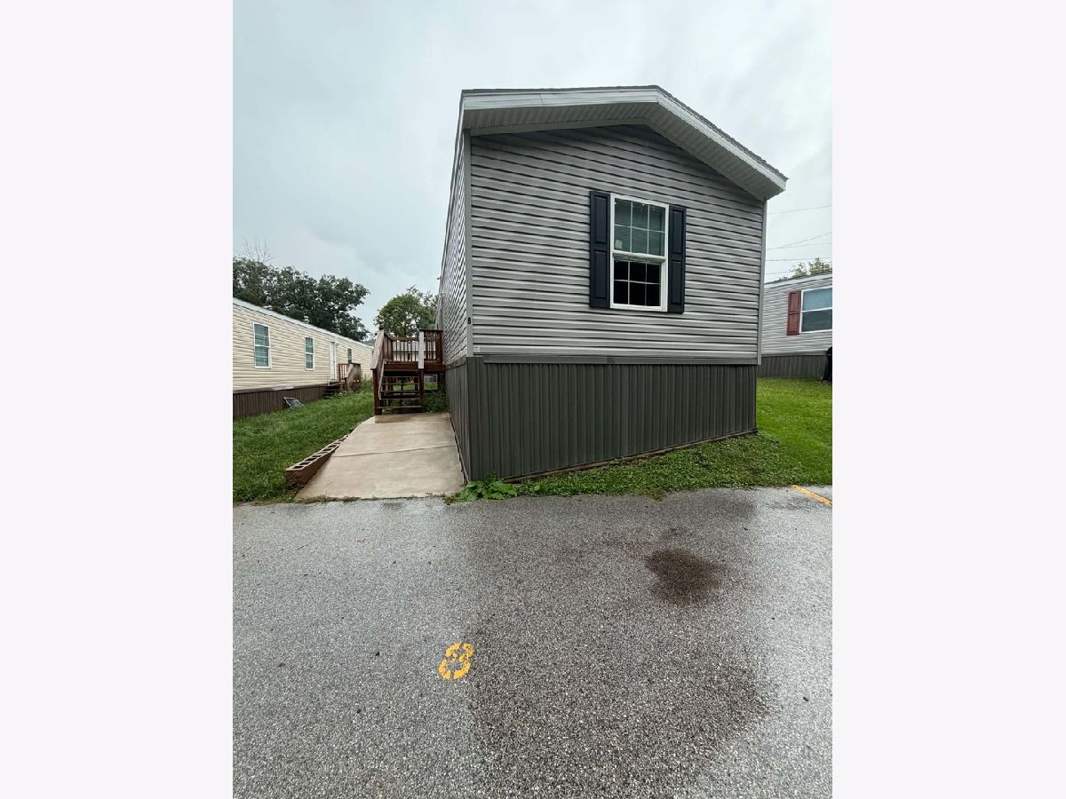  For Rent Bettendorf Iowa, 1301 Devils Glen