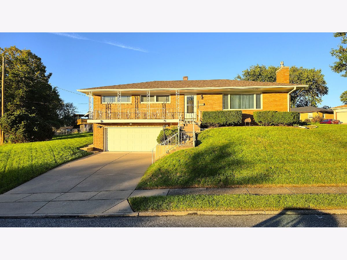  For Sale Davenport Iowa, 2214 Hayes Street