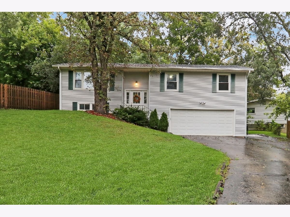  For Sale Ingleside Illinois, 35063 Sheridan Drive