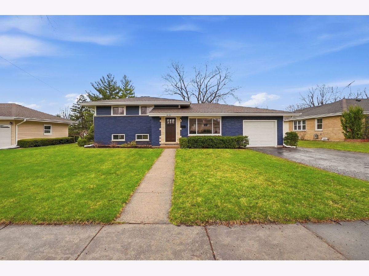 Rented Mount Prospect Illinois, 1430 Emmerson