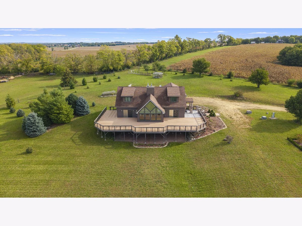  For Sale Pecatonica Illinois, 14949 Saunders Road