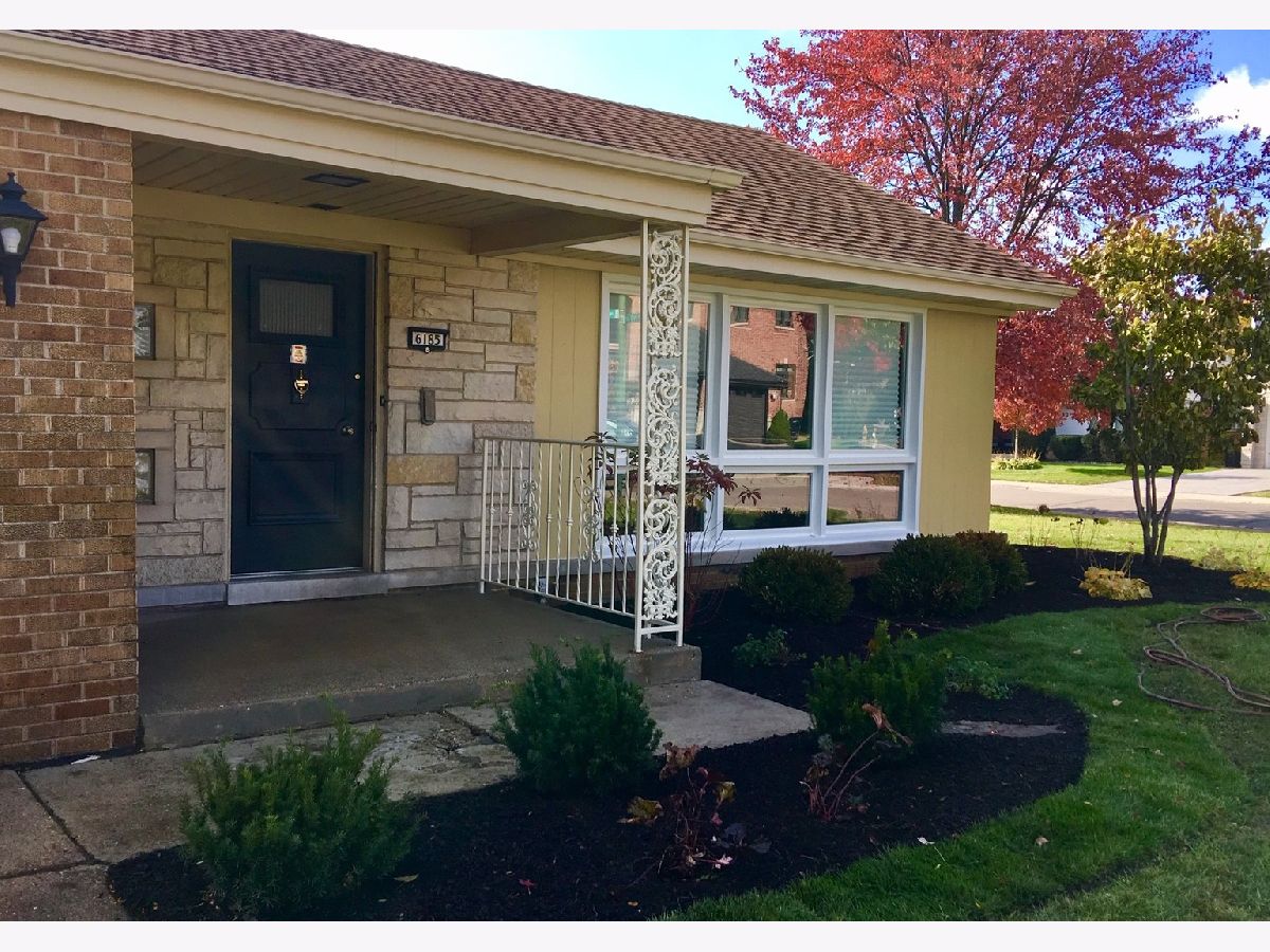 Homes & Condos & Townhomes For Rent Sauganash Chicago Illinois, 6185 Keating