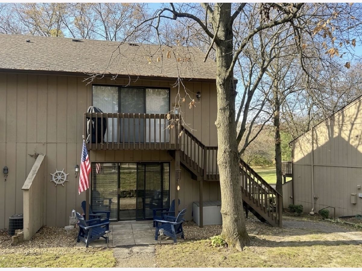  For Sale Fox Lake Illinois, 17 Saint Thomas Colony