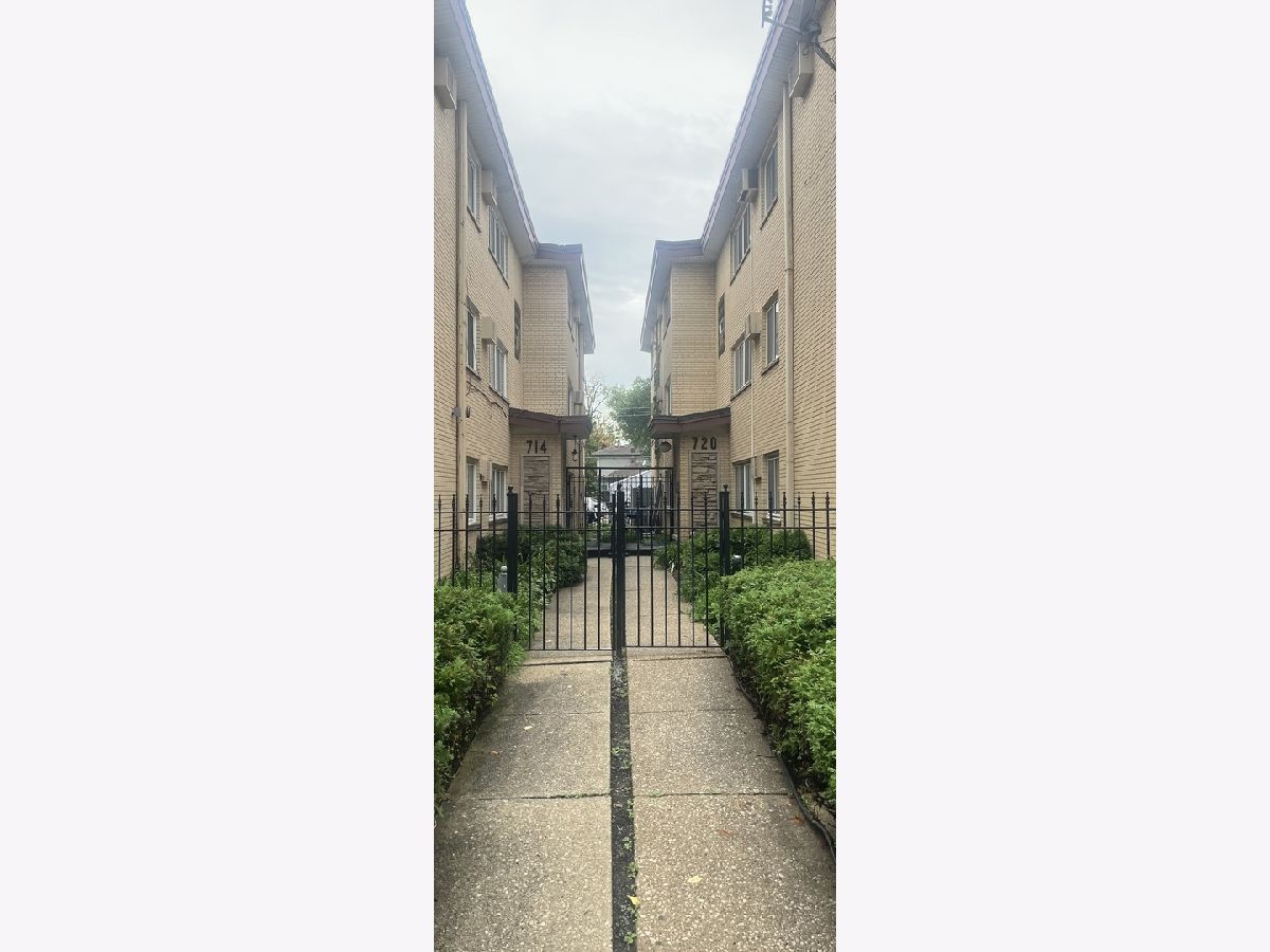  For Sale Oak Park Illinois, 720 Austin Boulevard