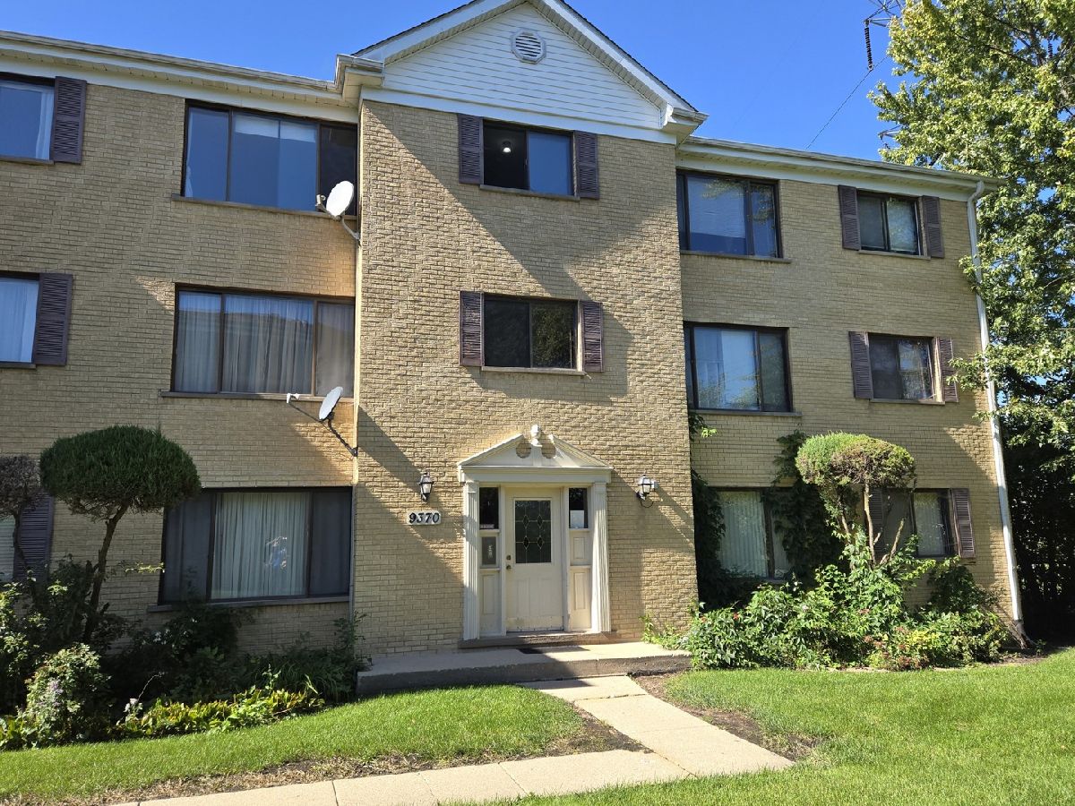  For Rent Des Plaines Illinois, 9370 Hamilton