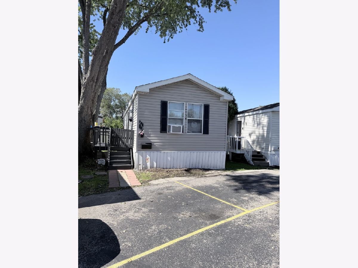  For Sale Lake Bluff Illinois, 232 Central Skokie Road