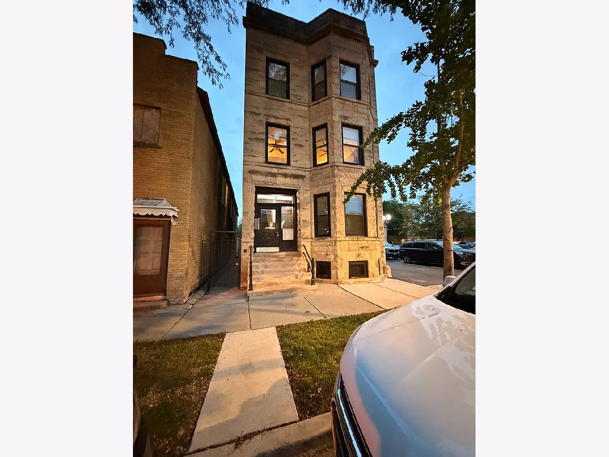  Rented Chicago Illinois, 2812 Princeton