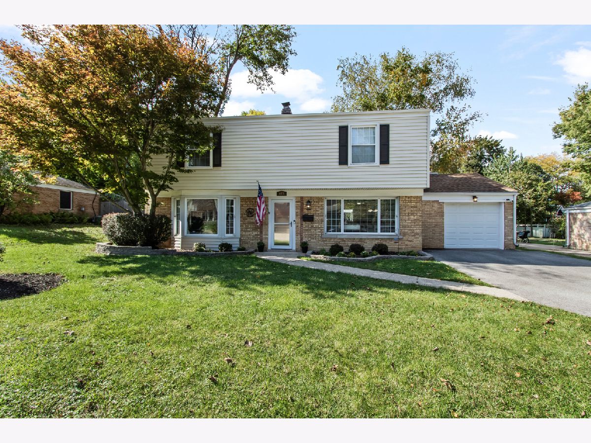  For Sale Libertyville Illinois, 423 4th Avenue