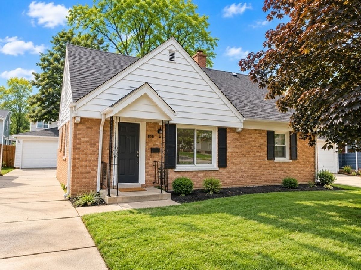 Homes For Rent Hasbrook Arlington Heights Illinois, 815 Kennicott