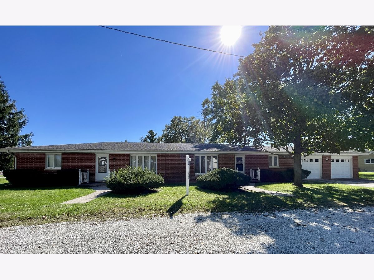  For Sale Grant Park Illinois, 100-102 Greenwood Street