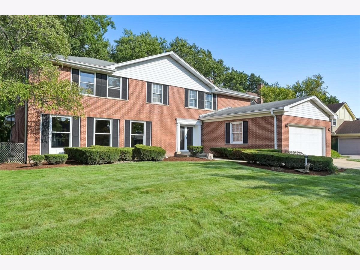  For Sale Northbrook Illinois, 937 Sutton Drive
