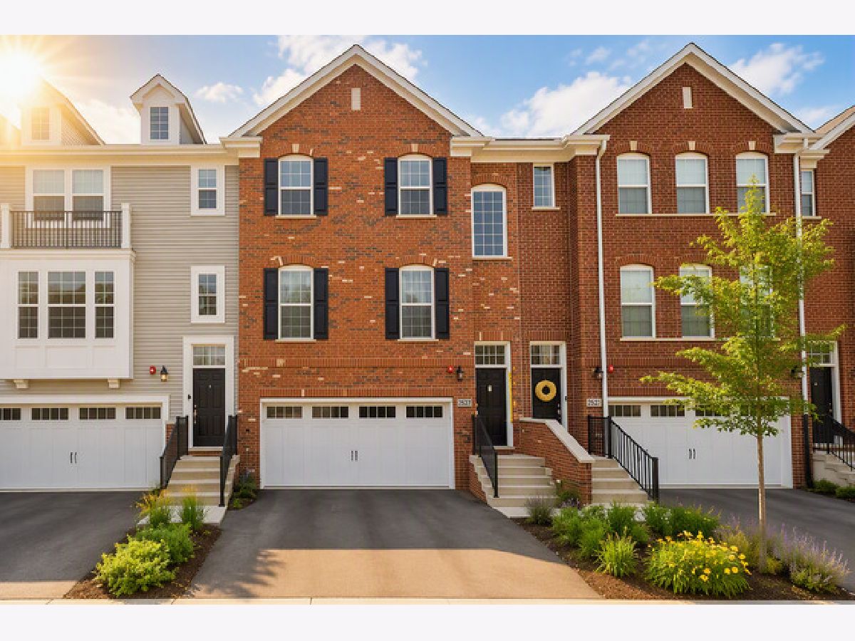  For Rent Woodridge Illinois, 2527 Huntleigh