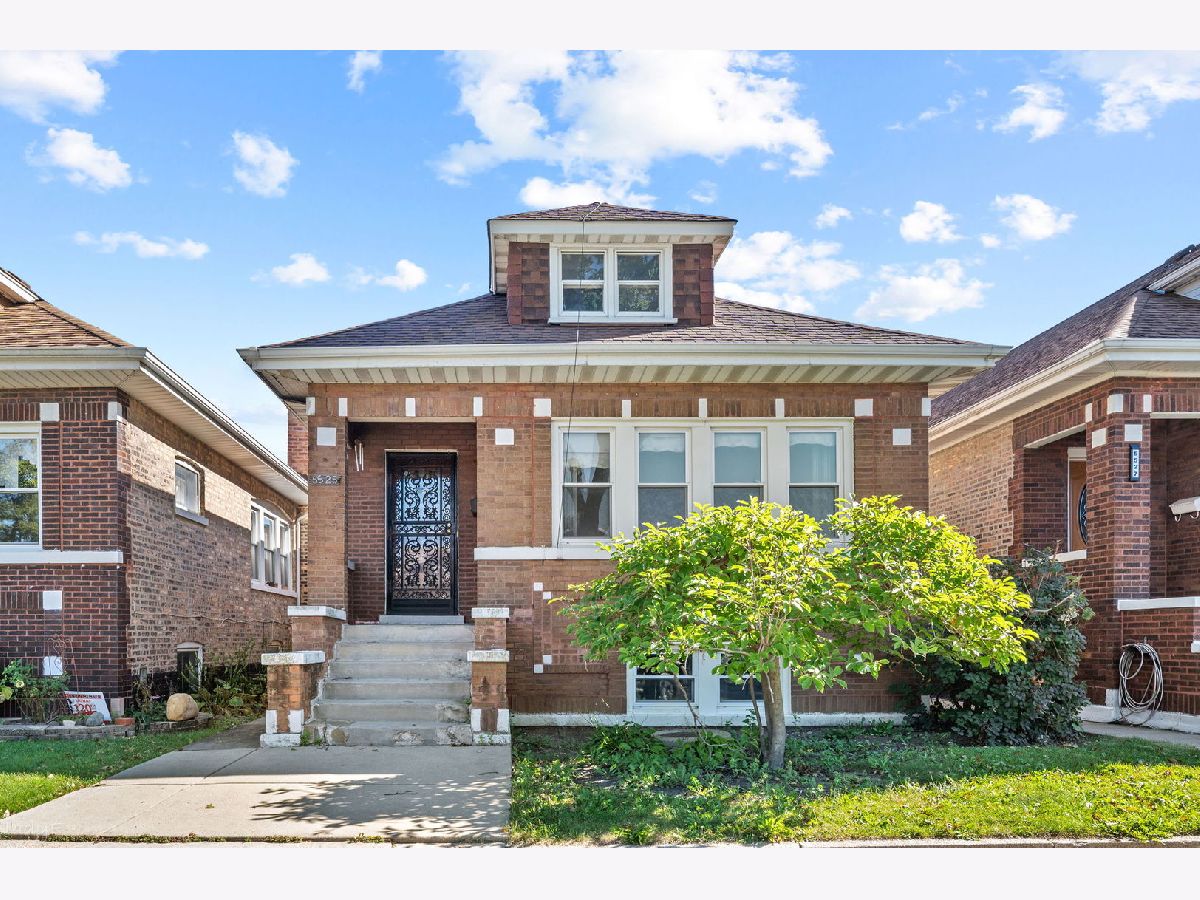  For Sale Chicago Illinois, 5525 Francisco Avenue