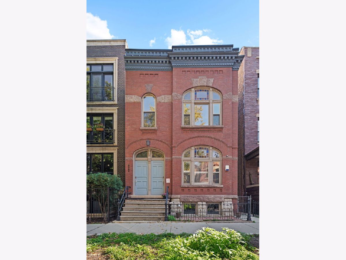  Rented Chicago Illinois, 825 Winchester