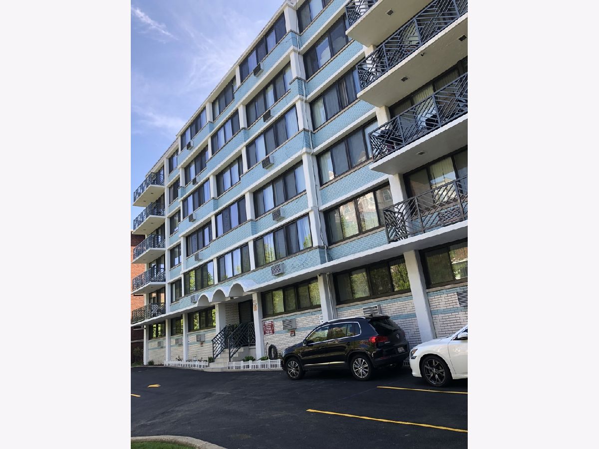  Rented Chicago Illinois, 5817 Kenmore