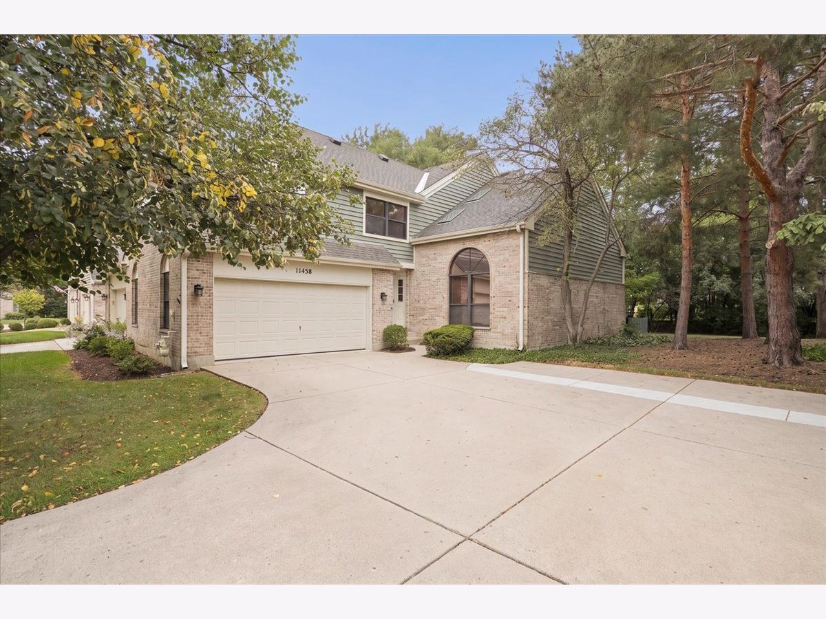  For Sale Westchester Illinois, 11458 Ashley Woods Drive