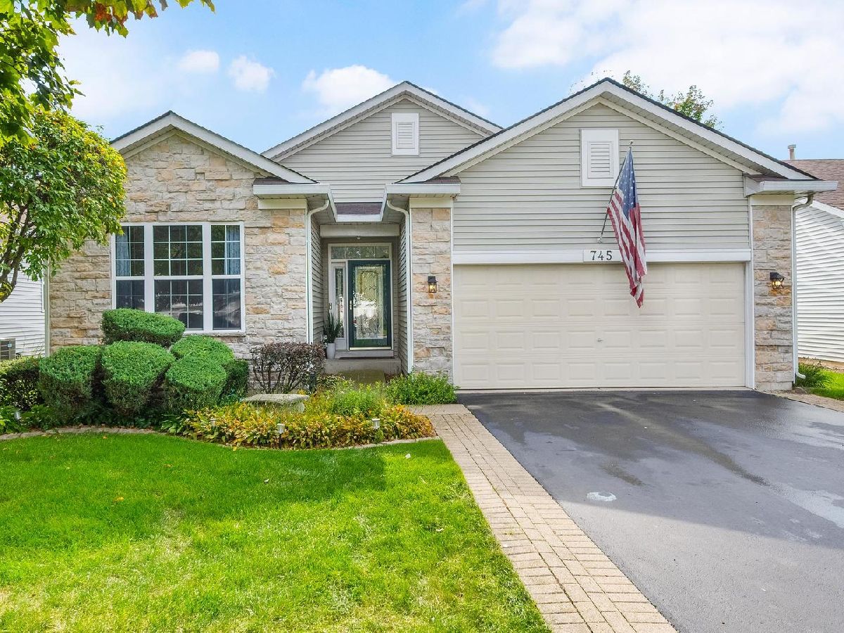  For Sale Romeoville Illinois, 745 Mecosta Lane