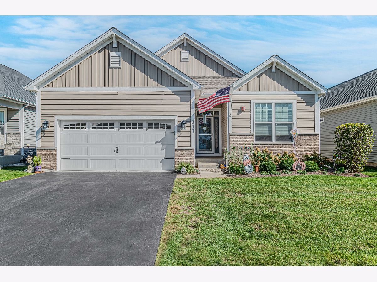  For Sale Addison Illinois, 211 Sunset Lane