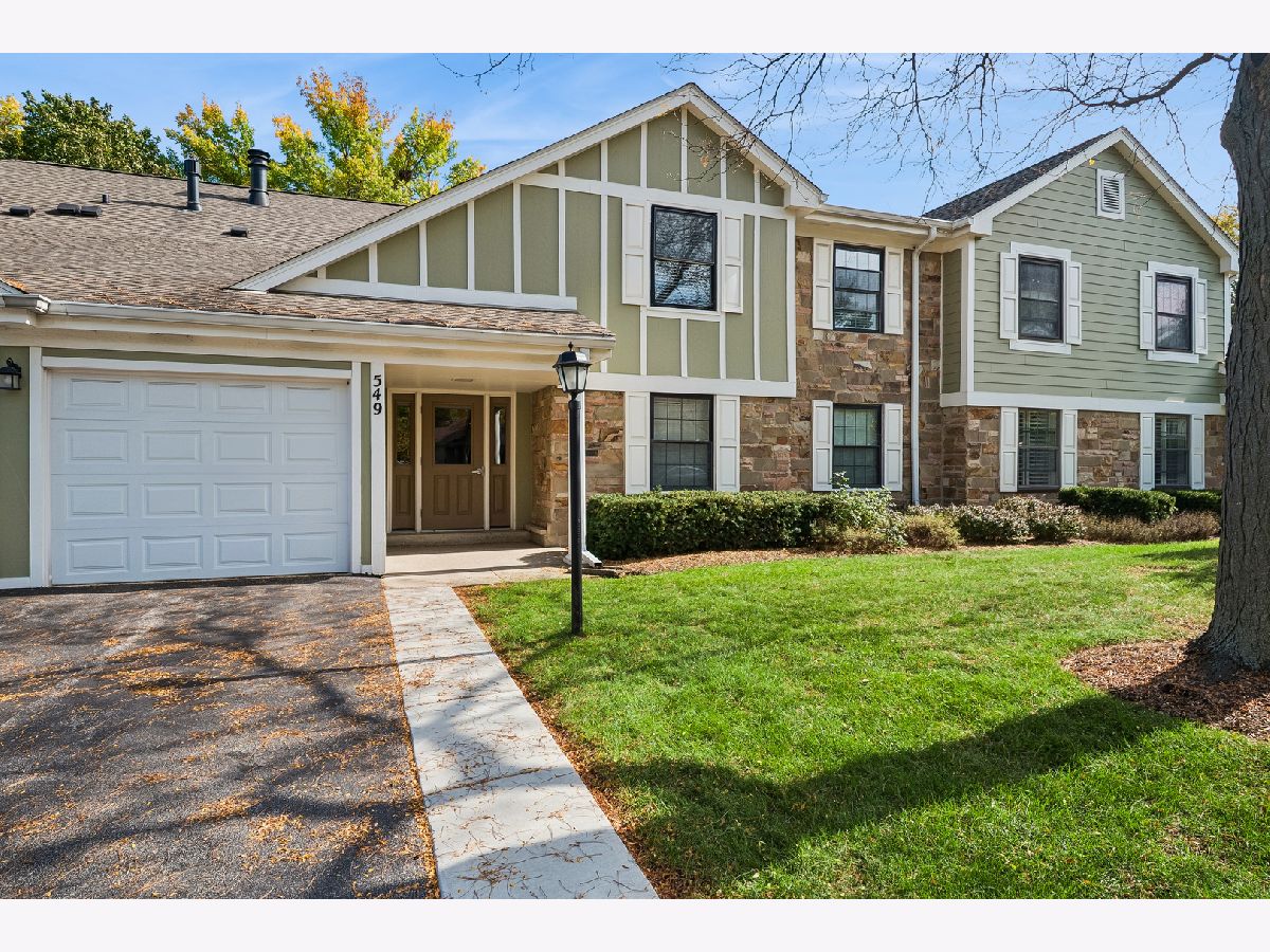  For Sale Wheeling Illinois, 549 Williamsburg Court