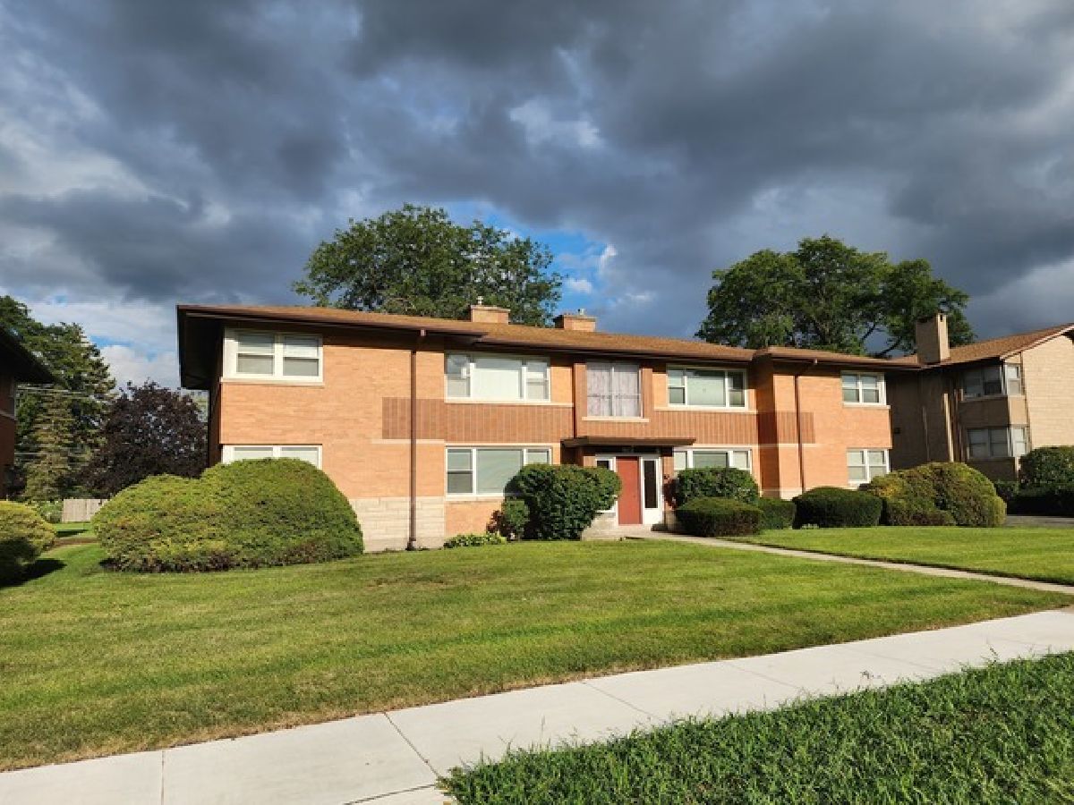  For Sale Westchester Illinois, 1341 Balmoral Avenue