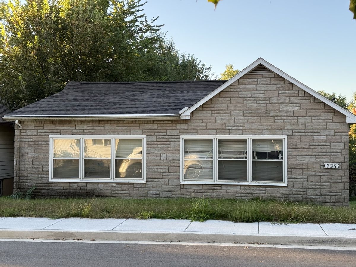  For Sale Peru Illinois, 726 6th Street