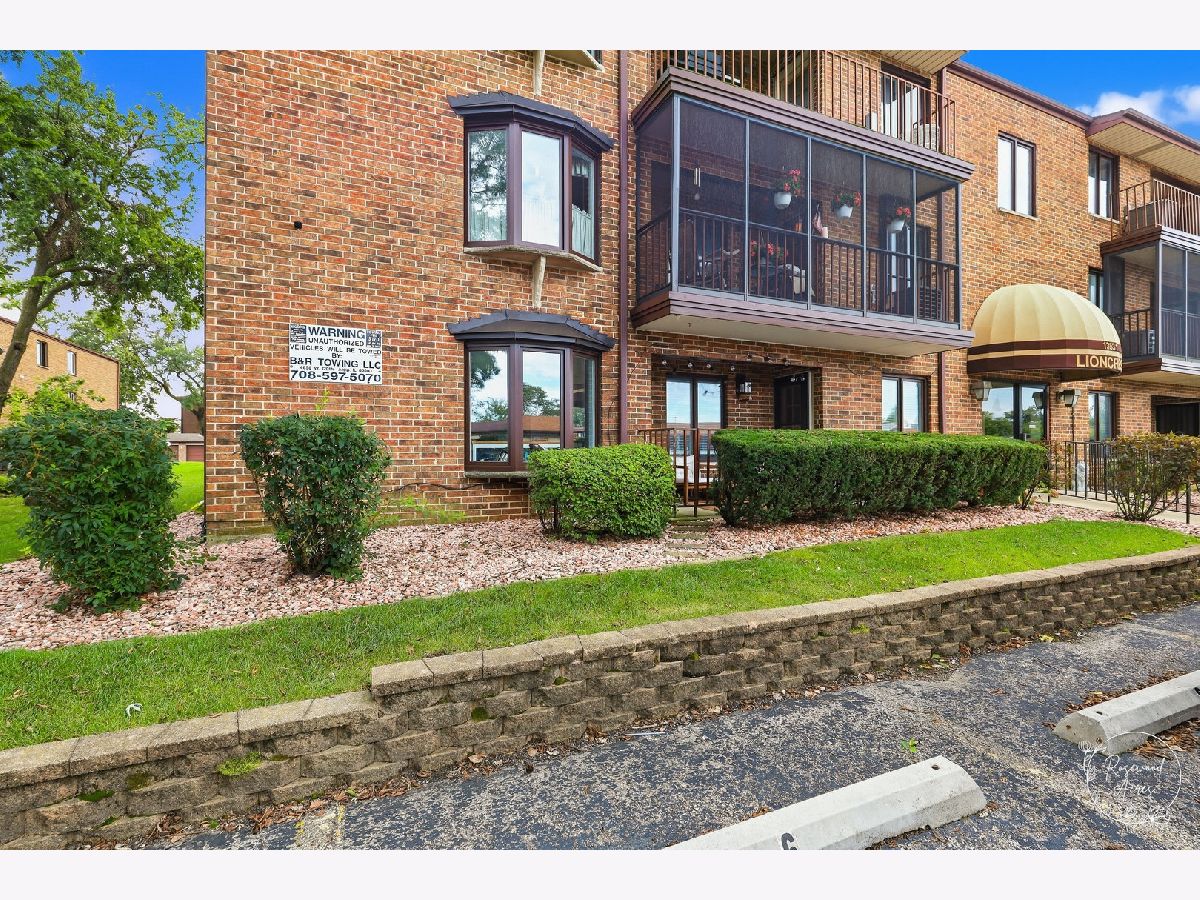 For Sale Crestwood Illinois, 13531 Lamon Avenue