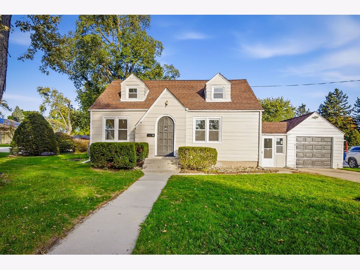  For Sale South Elgin Illinois, 3 South Elgin Boulevard