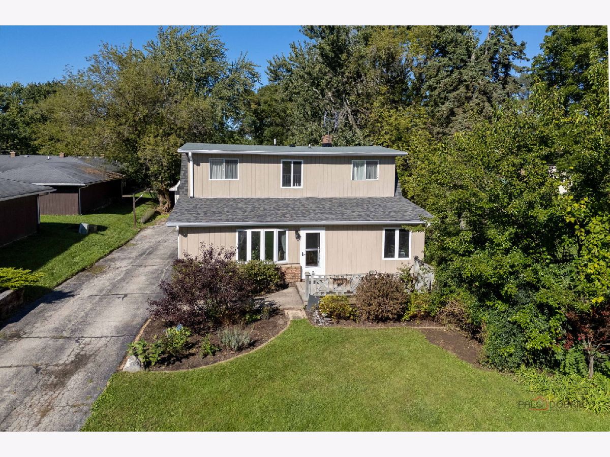  For Sale Beach Park Illinois, 10116 Crissy Avenue