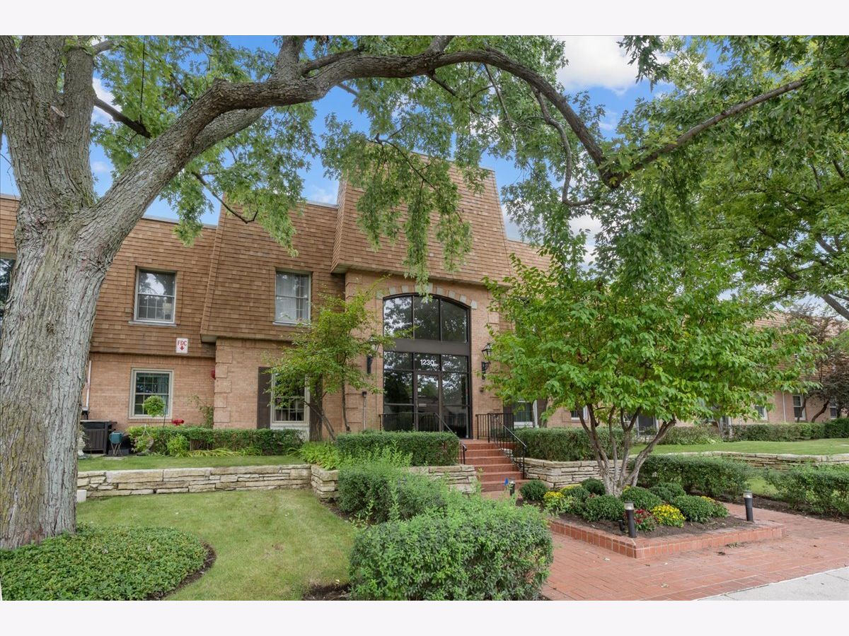  For Rent Highland Park Illinois, 1230 Park