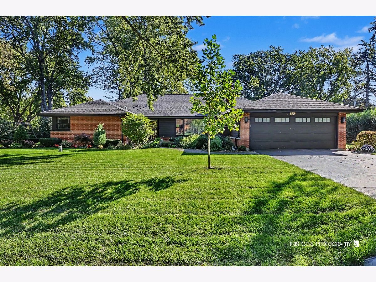 Homes For Sale Country Gardens Prospect Heights Illinois, 907 Sherwood Drive