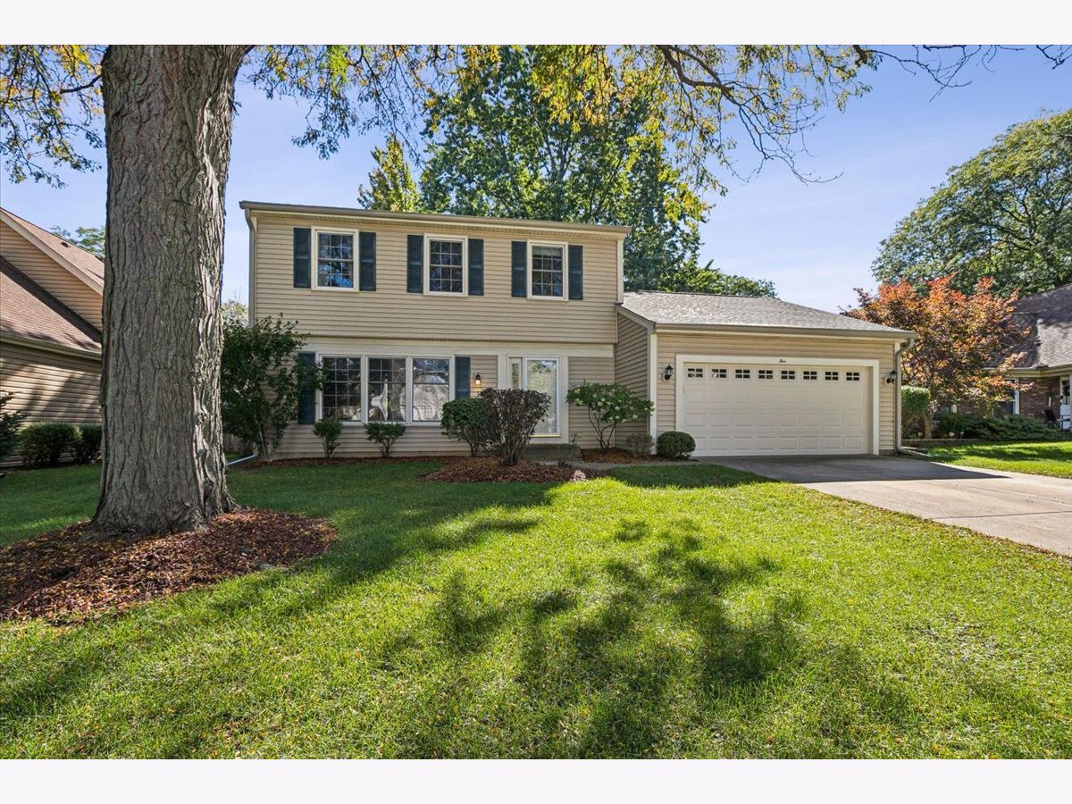  For Sale Vernon Hills Illinois, 5 Malvern Lane