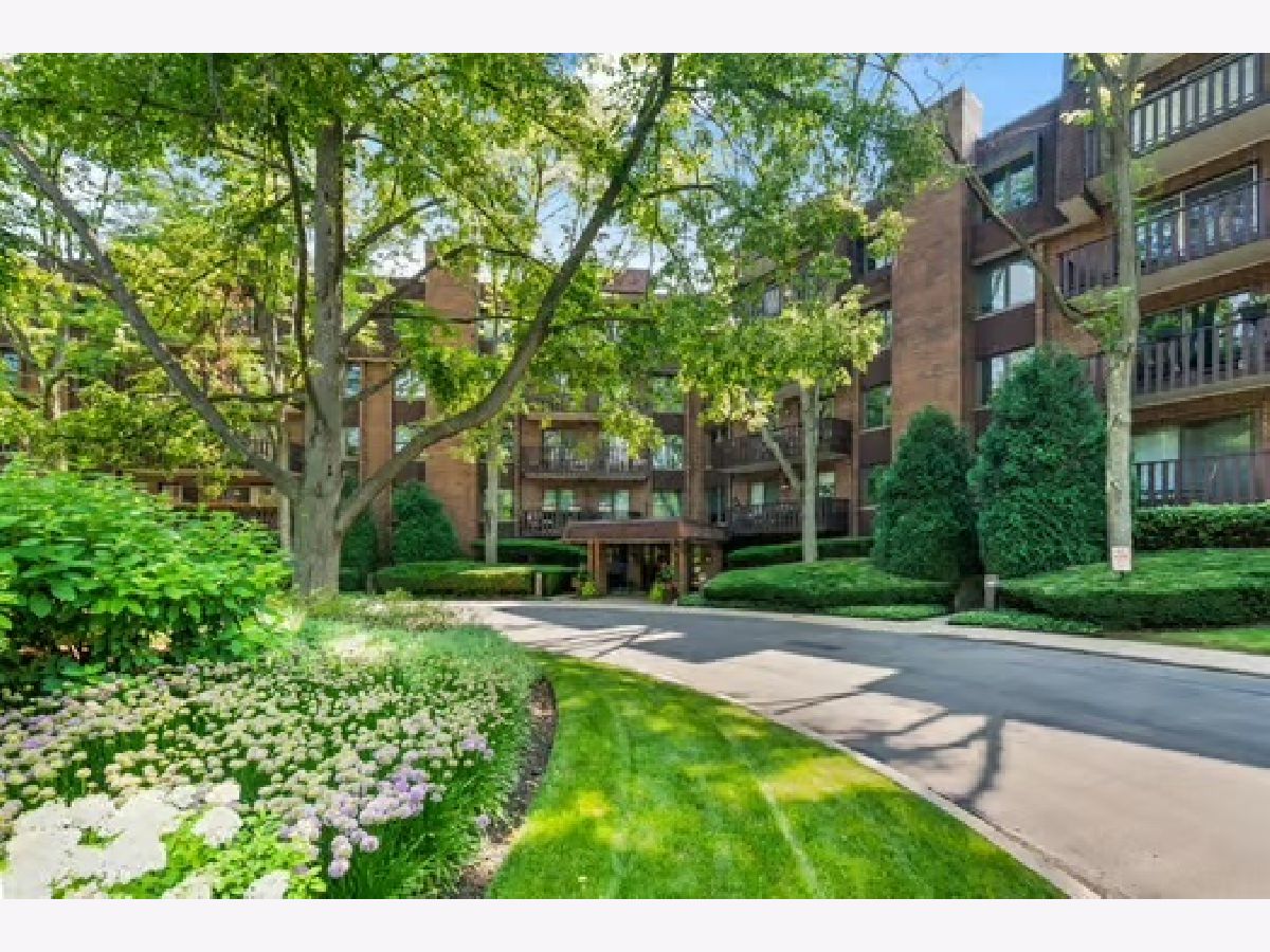  For Sale Northbrook Illinois, 1125 Lake Cook Road