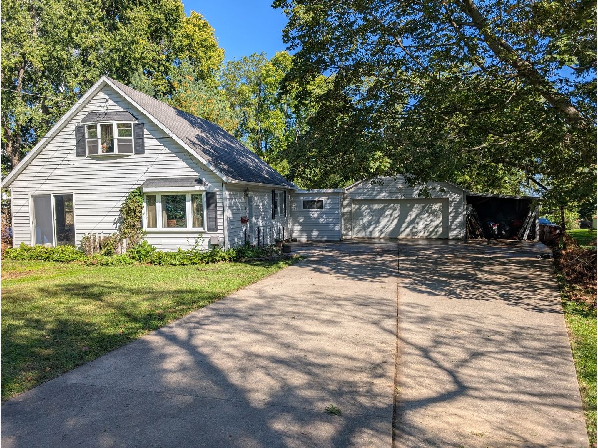  For Sale Freeport Illinois, 1605 Carroll Avenue