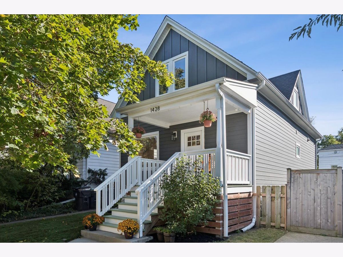  For Sale Evanston Illinois, 1428 Crain Street