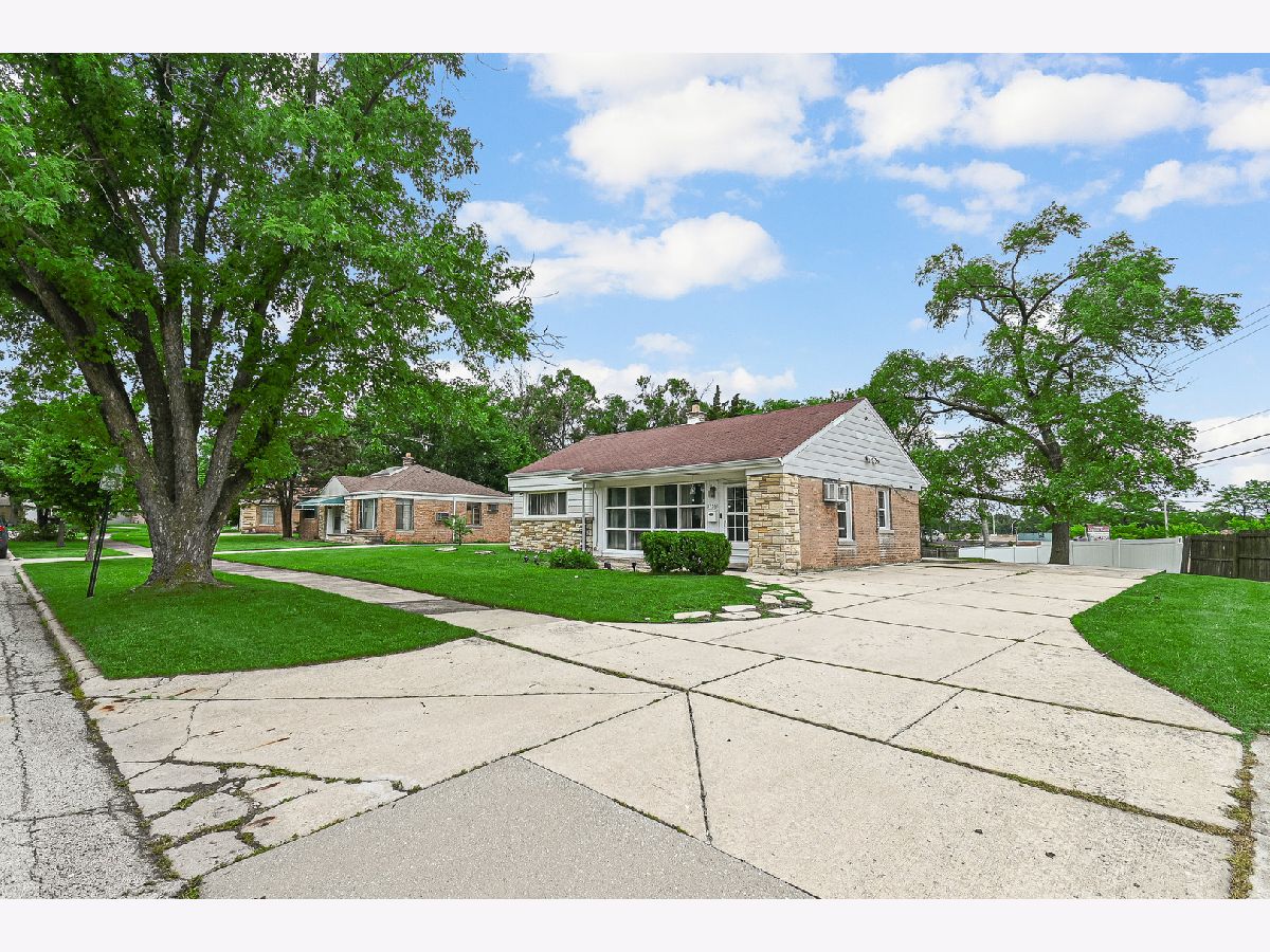  For Sale Homewood Illinois, 17561 Sycamore Drive