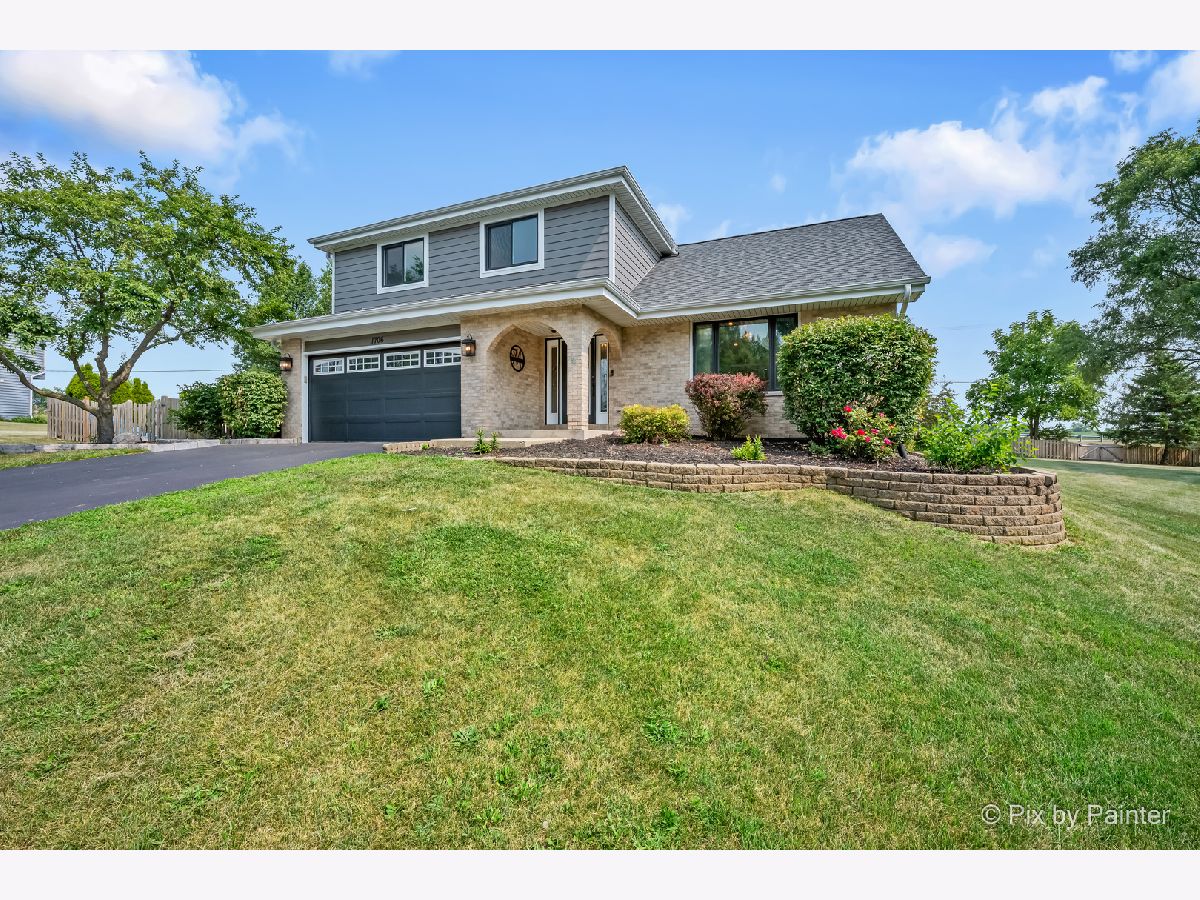  For Sale Johnsburg Illinois, 1706 Tall Tree Lane
