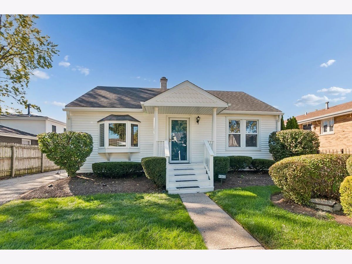  For Sale Hickory Hills Illinois, 9342 81st Court