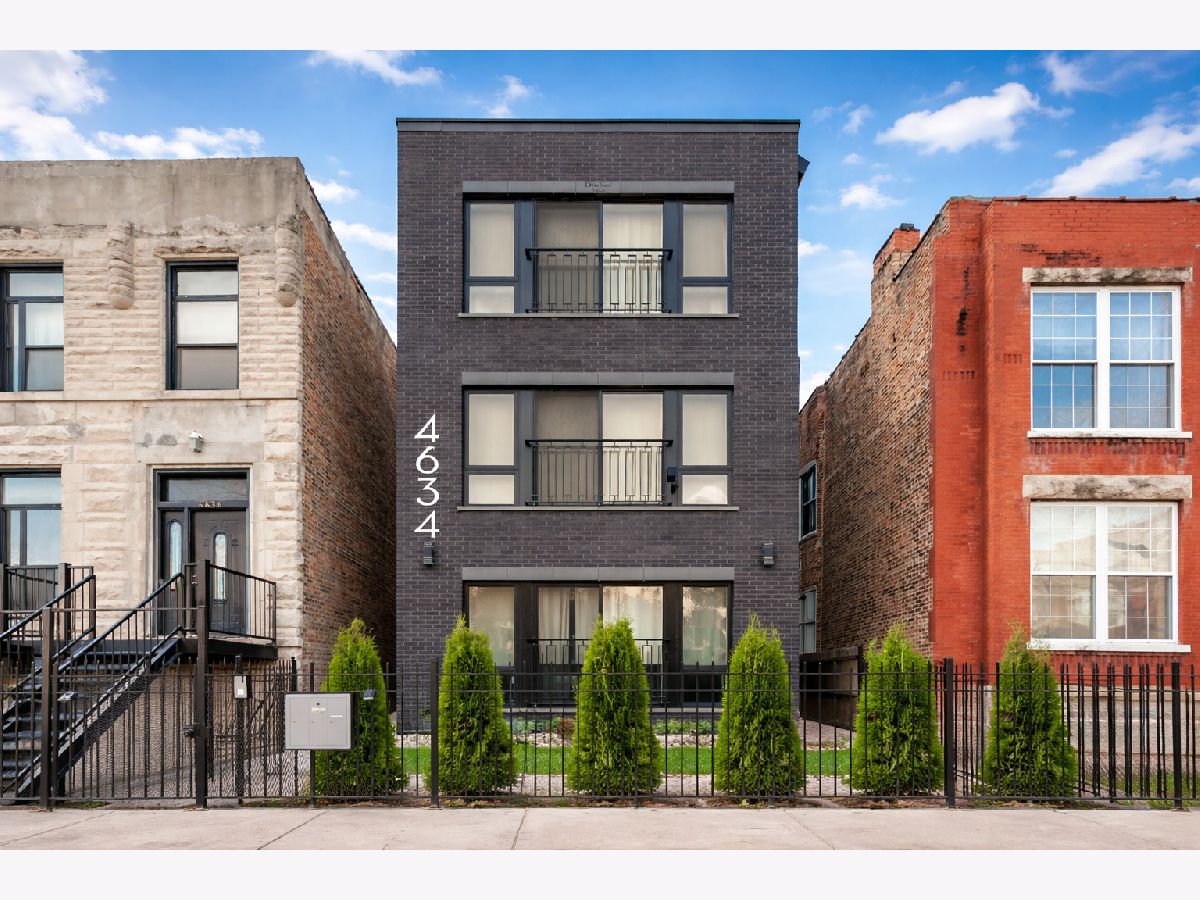Condos & Townhomes & Homes Rented Bronzeville Chicago Illinois, 4634 Langley