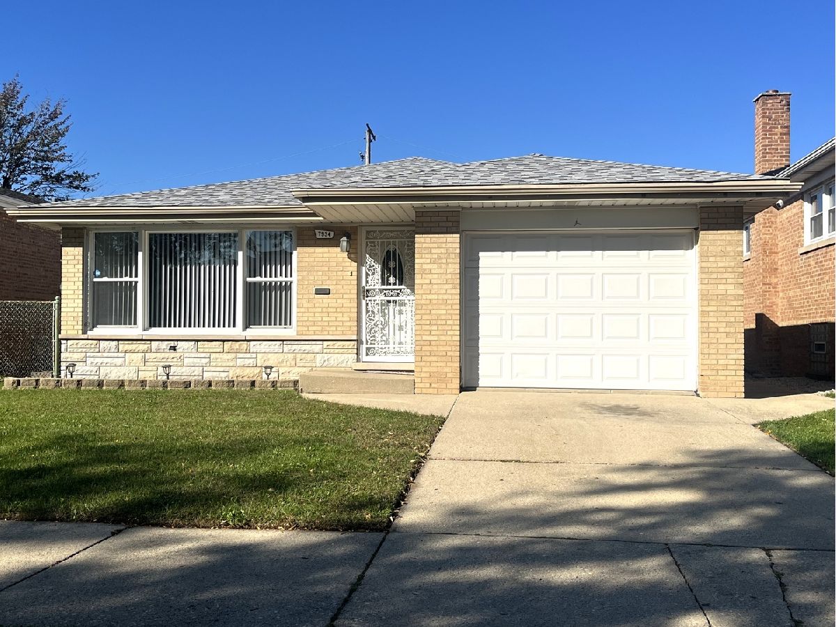  For Rent Chicago Illinois, 7934 Komensky