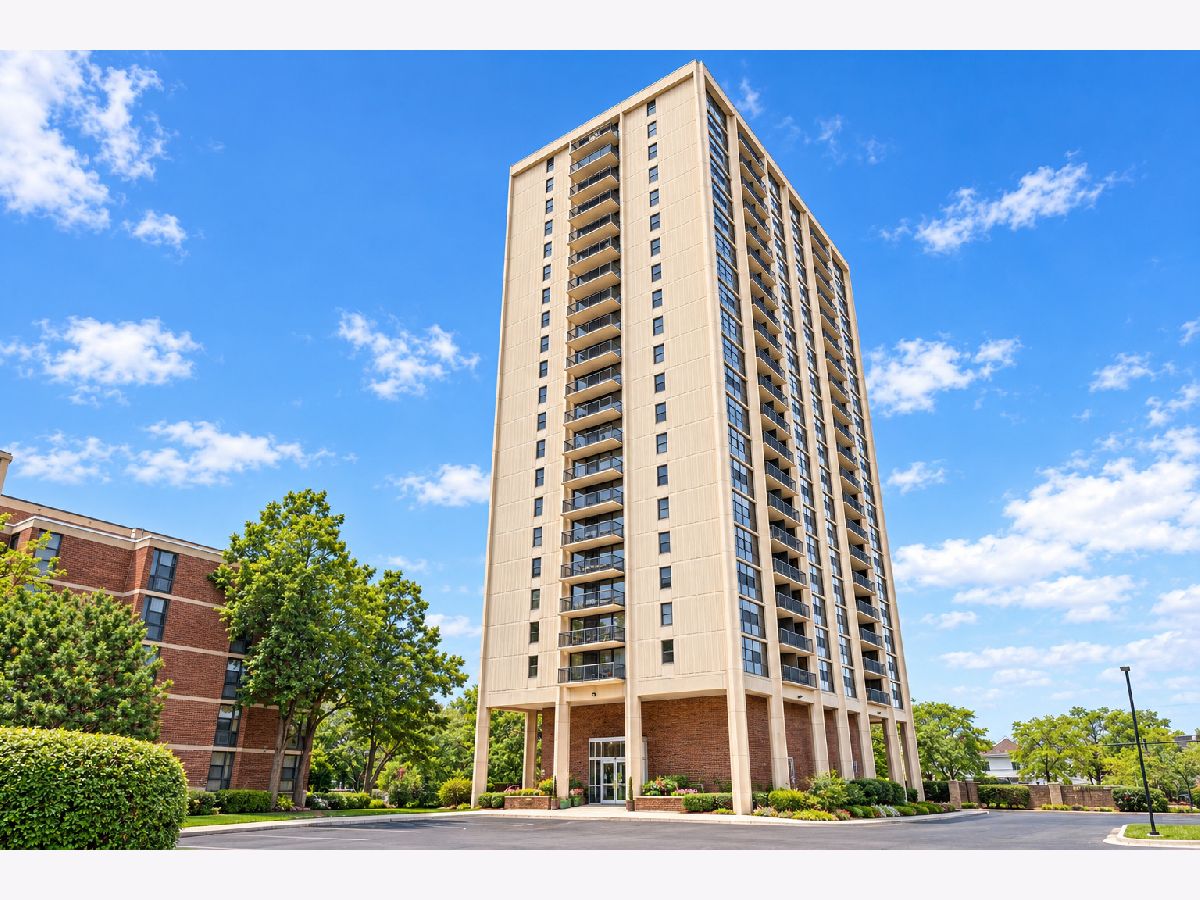  For Sale Chicago Illinois, 2901 Michigan Avenue