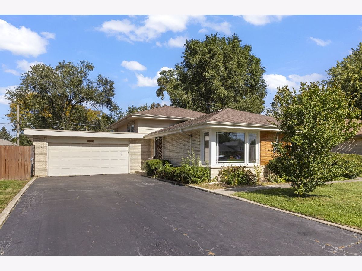  For Sale Palos Heights Illinois, 6908 Edgewood Road