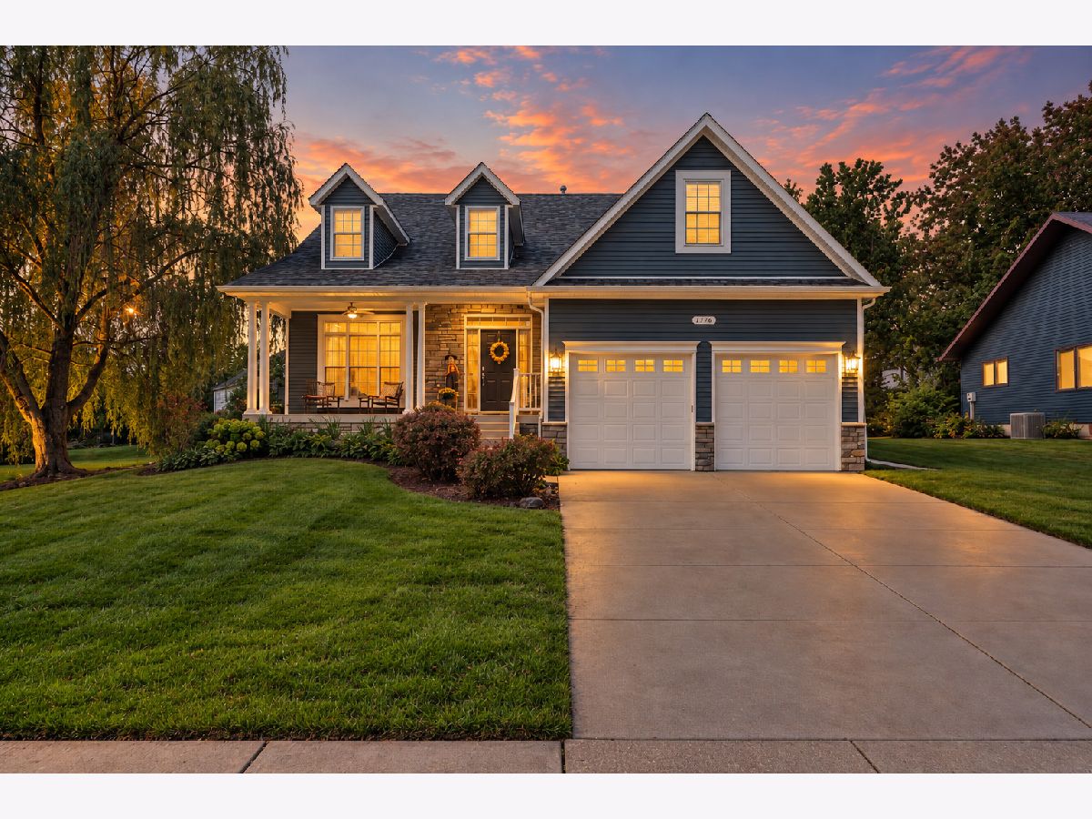 Homes For Sale Halcyon Hills Bettendorf Iowa, 1776 Hollow View Drive